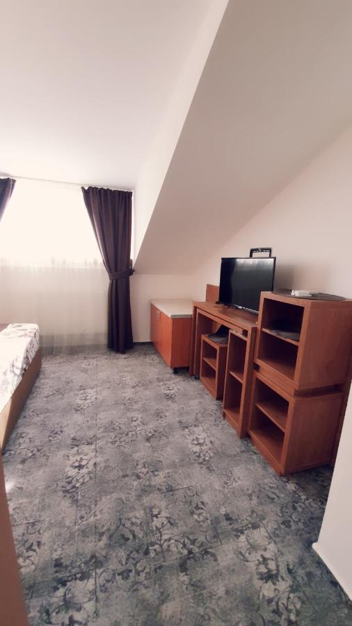 Stay Inn Rediu Valea Lupului  외부 사진